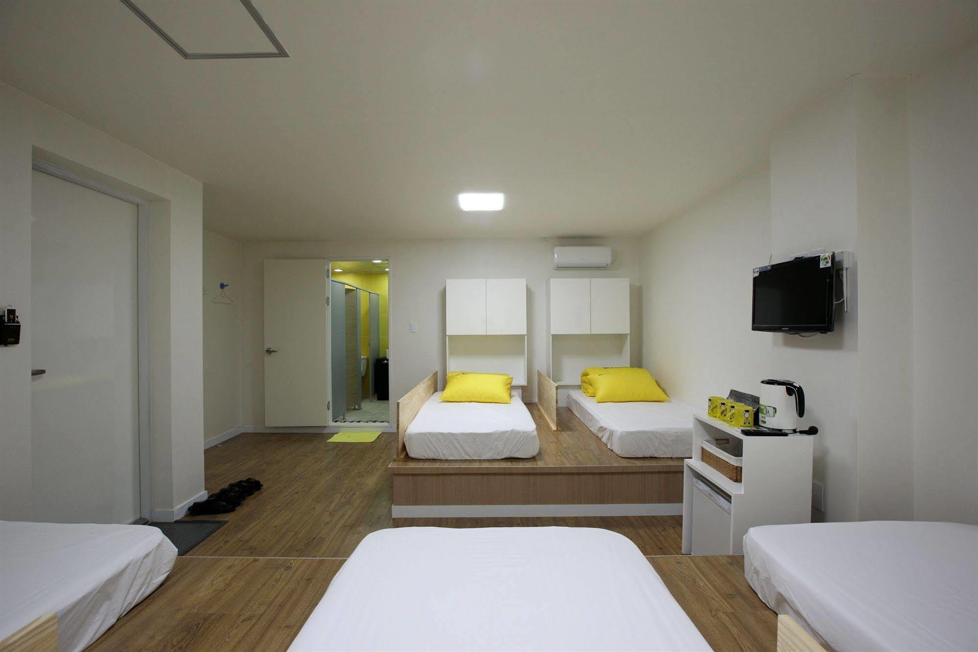 24 Guesthouse Namsan Seoel Buitenkant foto